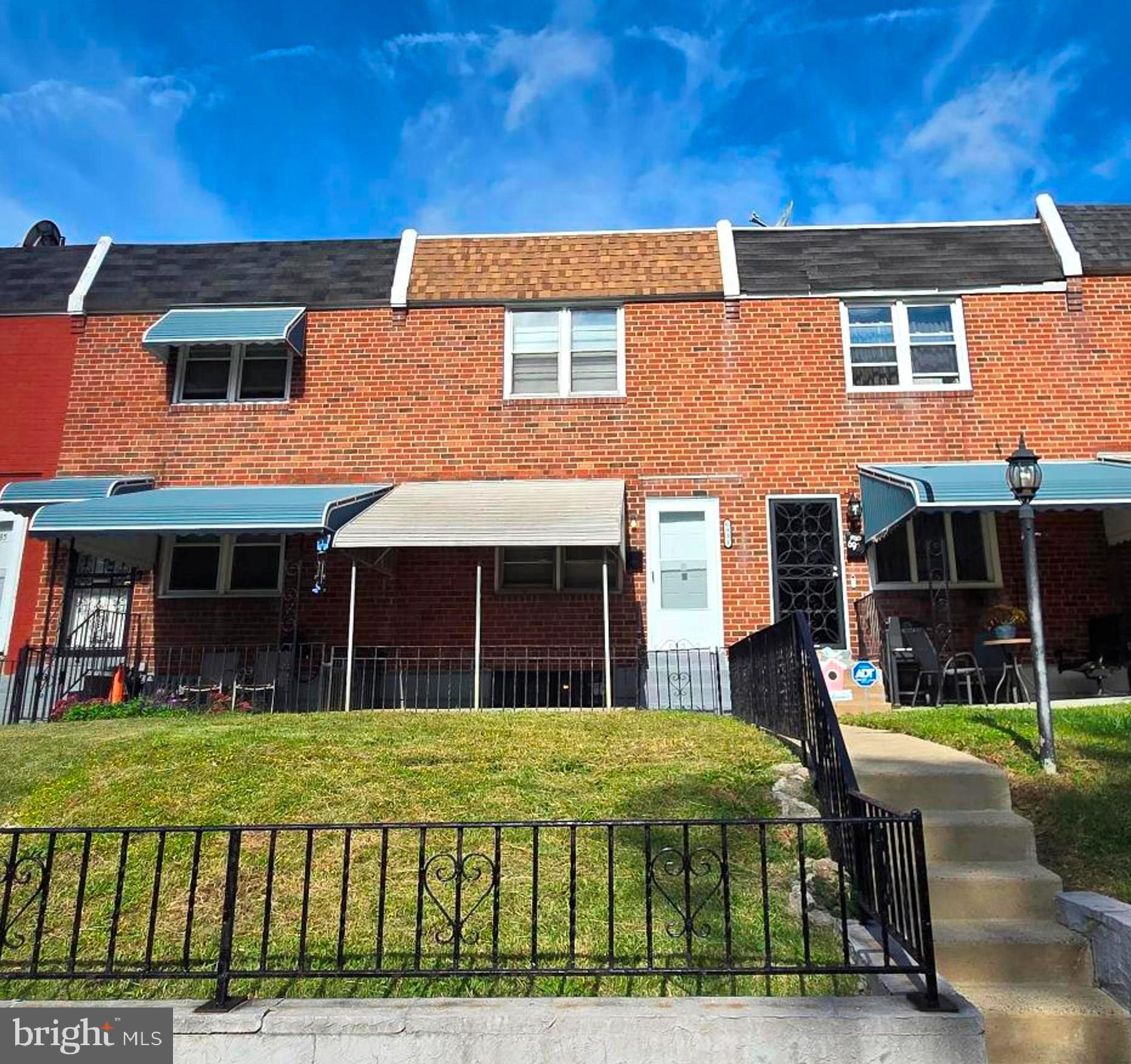 ELMWOOD PARK - Residential Lease
