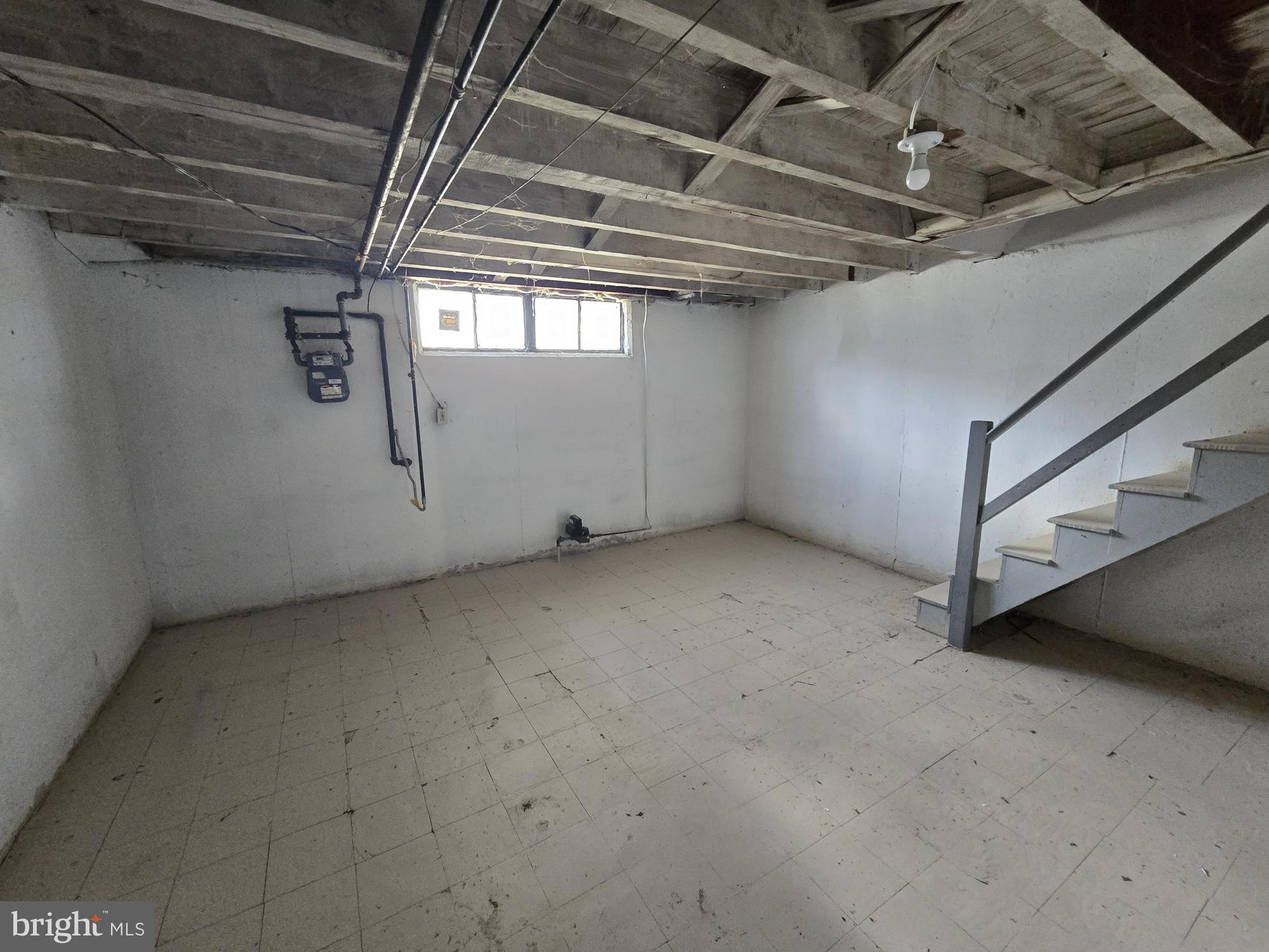 ELMWOOD PARK - Residential Lease