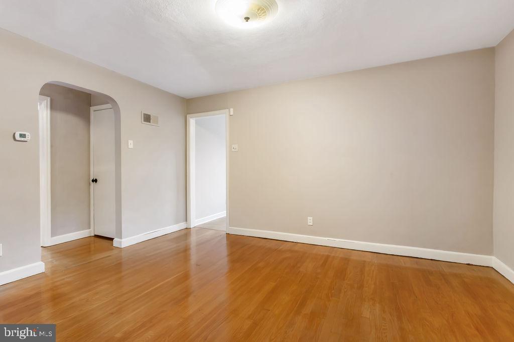 RED LION - Residential