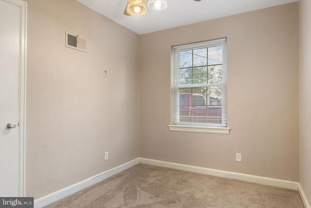 RED LION - Residential