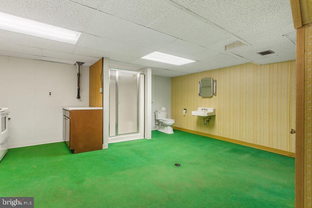 RED LION - Residential