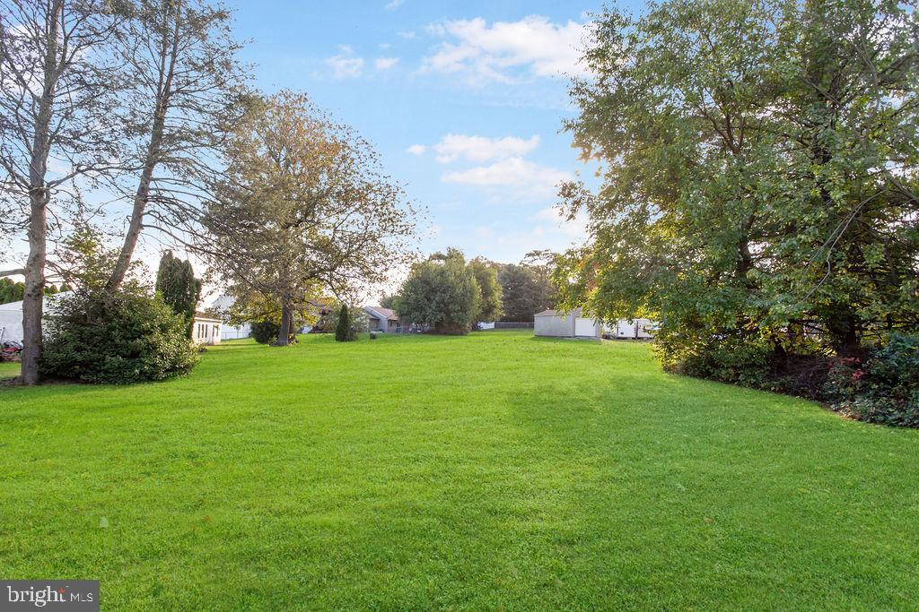 RED LION - Residential