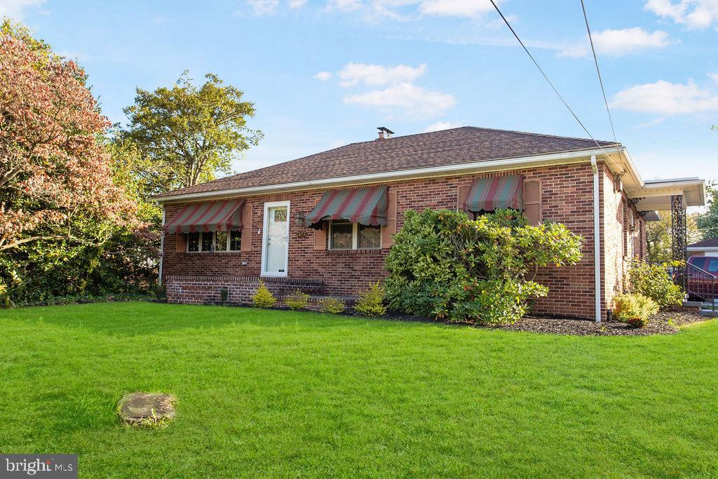 RED LION - Residential