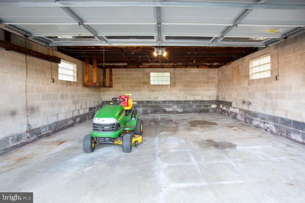 RED LION - Residential