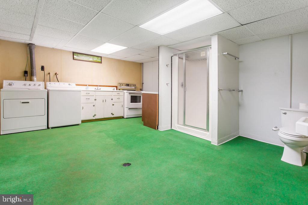 RED LION - Residential