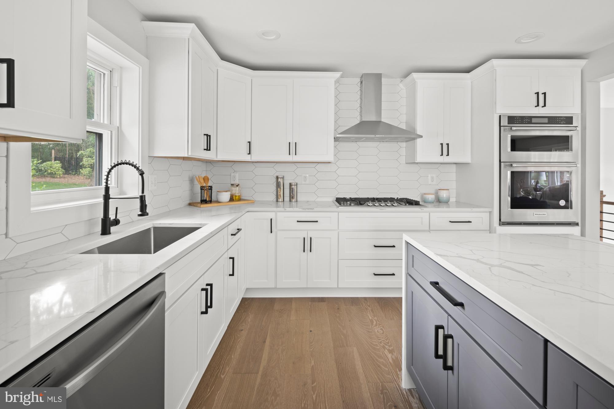 DOVER BALMORAL RIVERWOOD - Residential