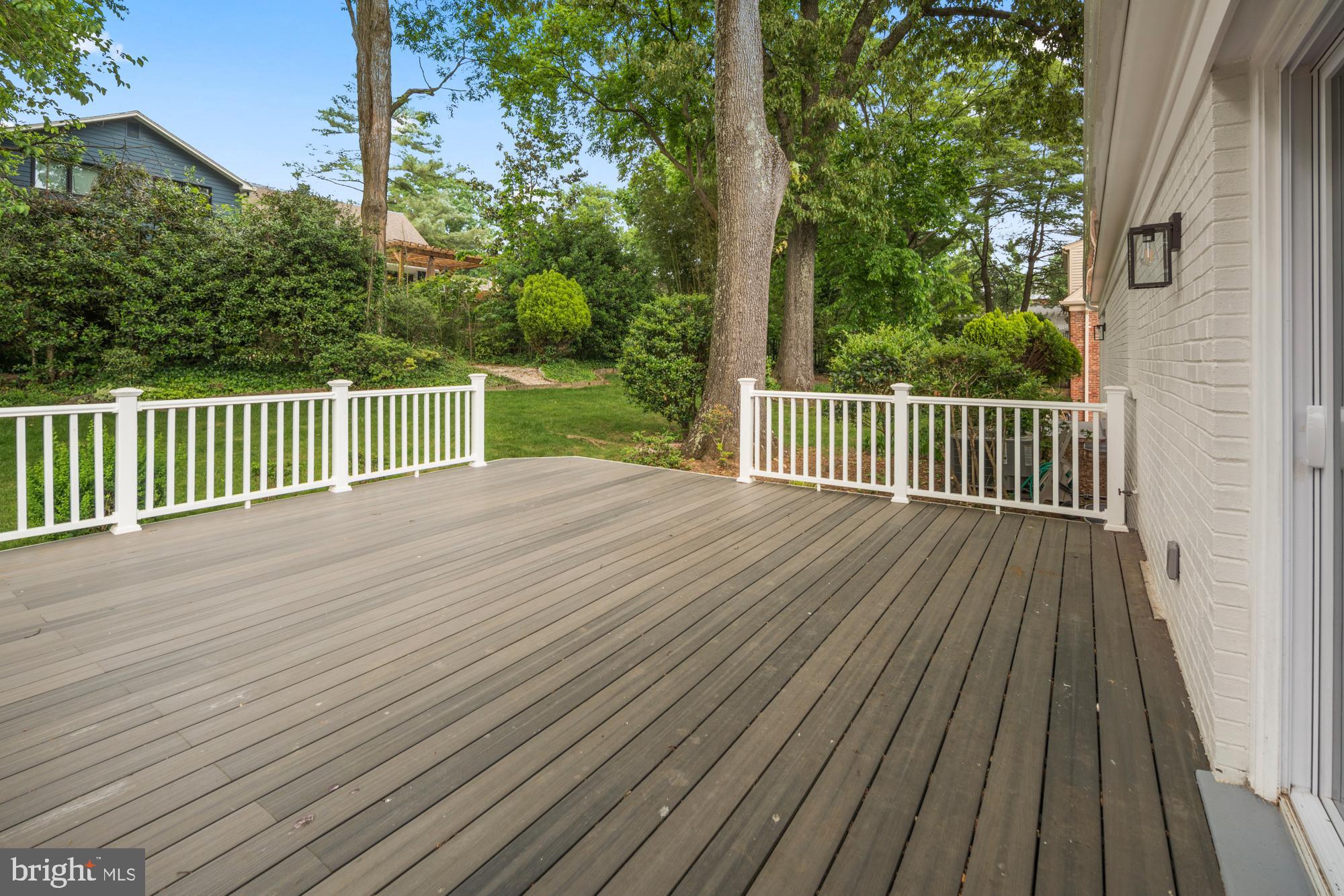 DOVER BALMORAL RIVERWOOD - Residential