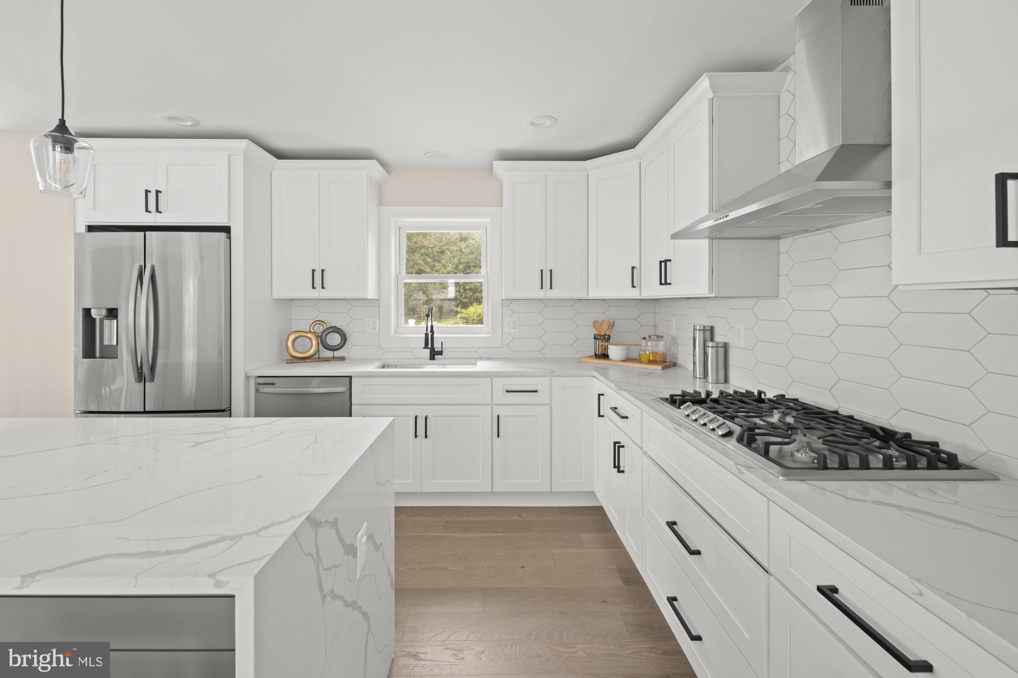 DOVER BALMORAL RIVERWOOD - Residential