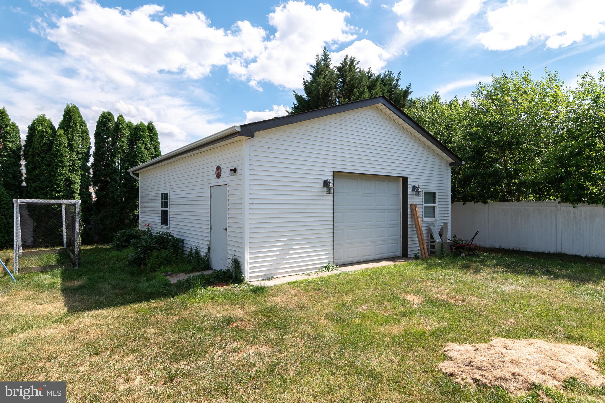 124 LUCKY BEN DRIVE