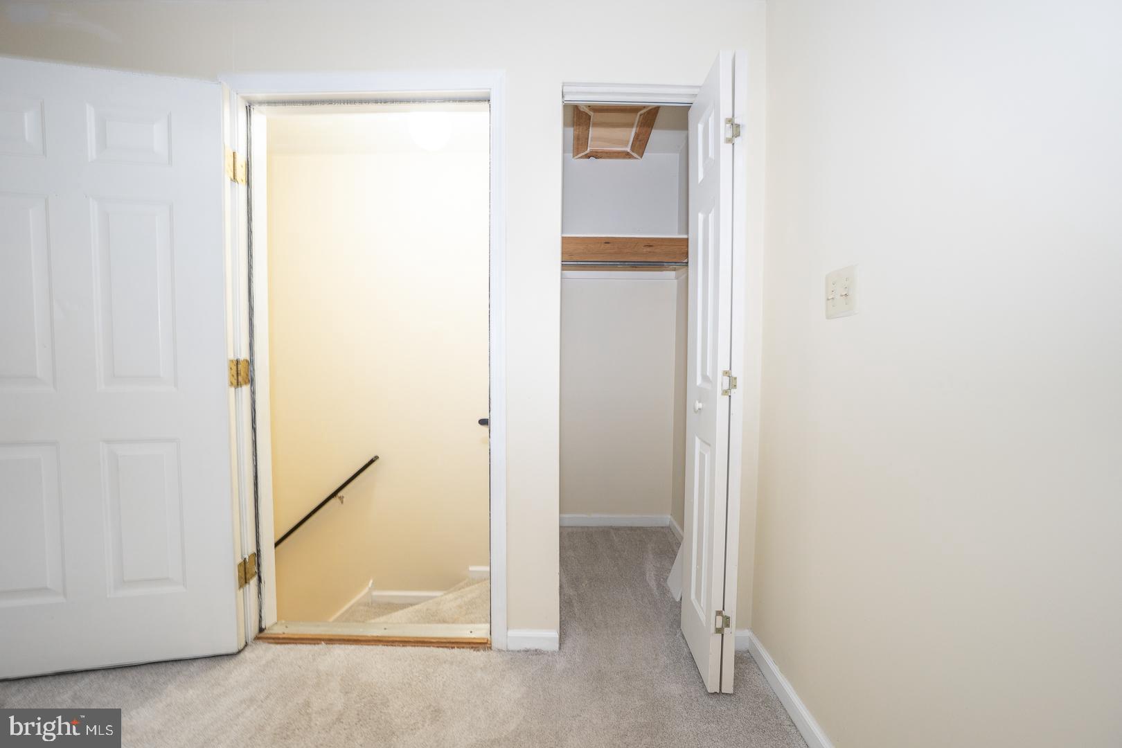 BRADFORD SQUARE - Residential