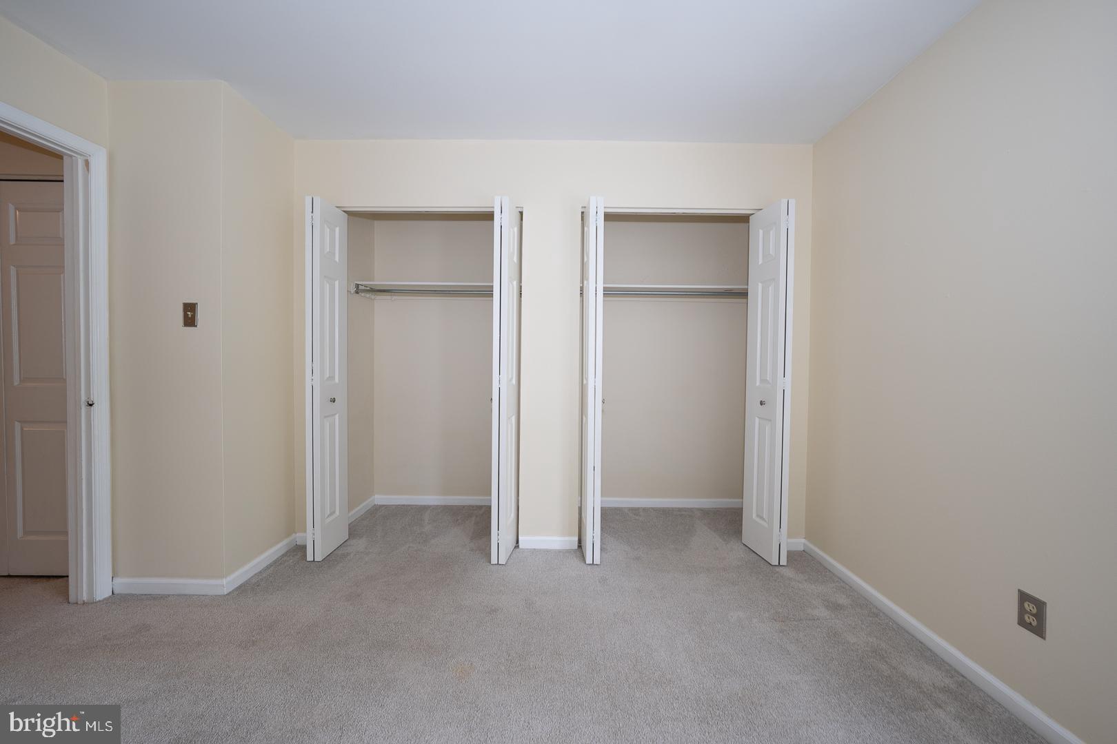 BRADFORD SQUARE - Residential