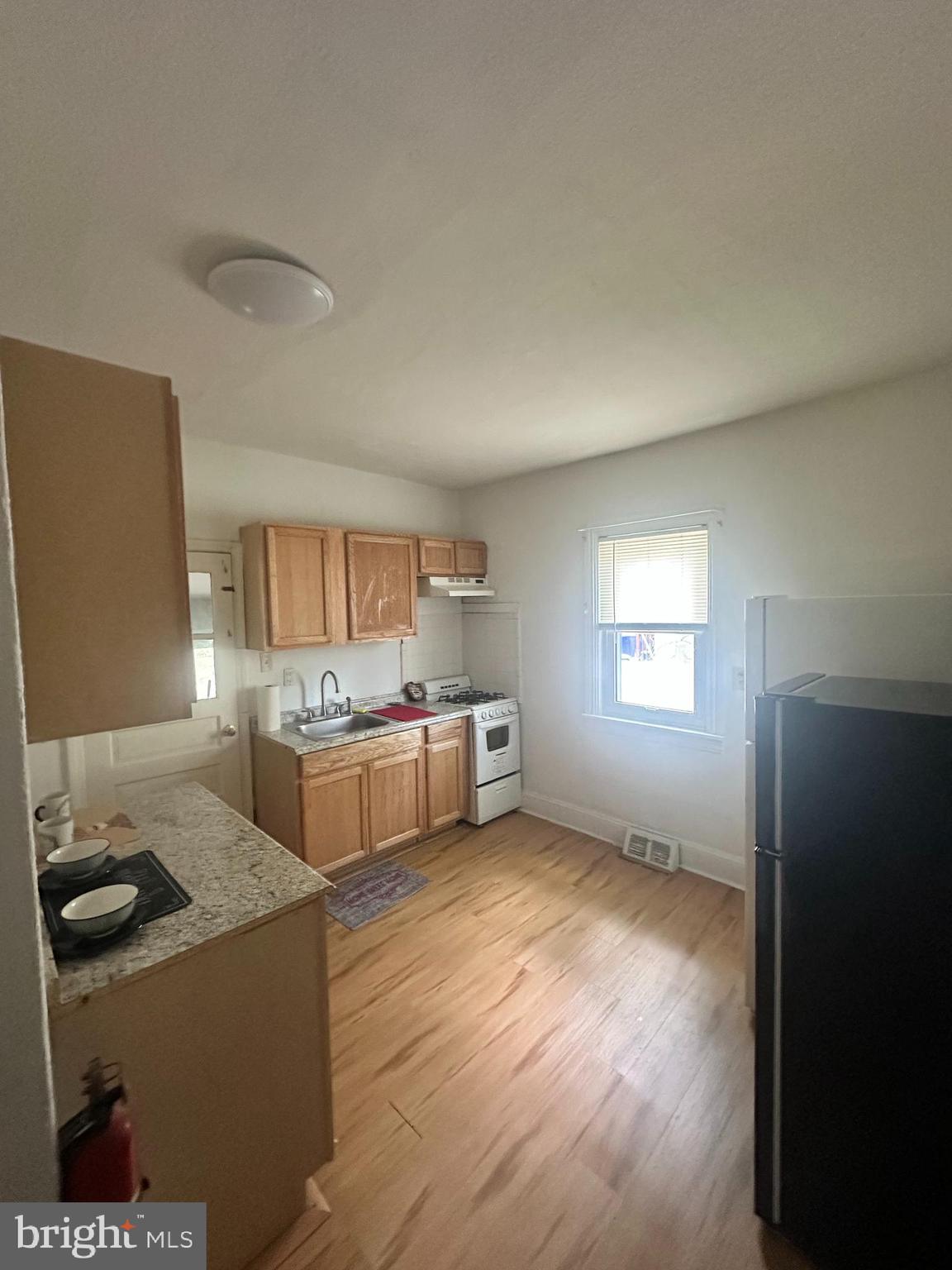 331 LINCOLN STREET 1ST FLOOR