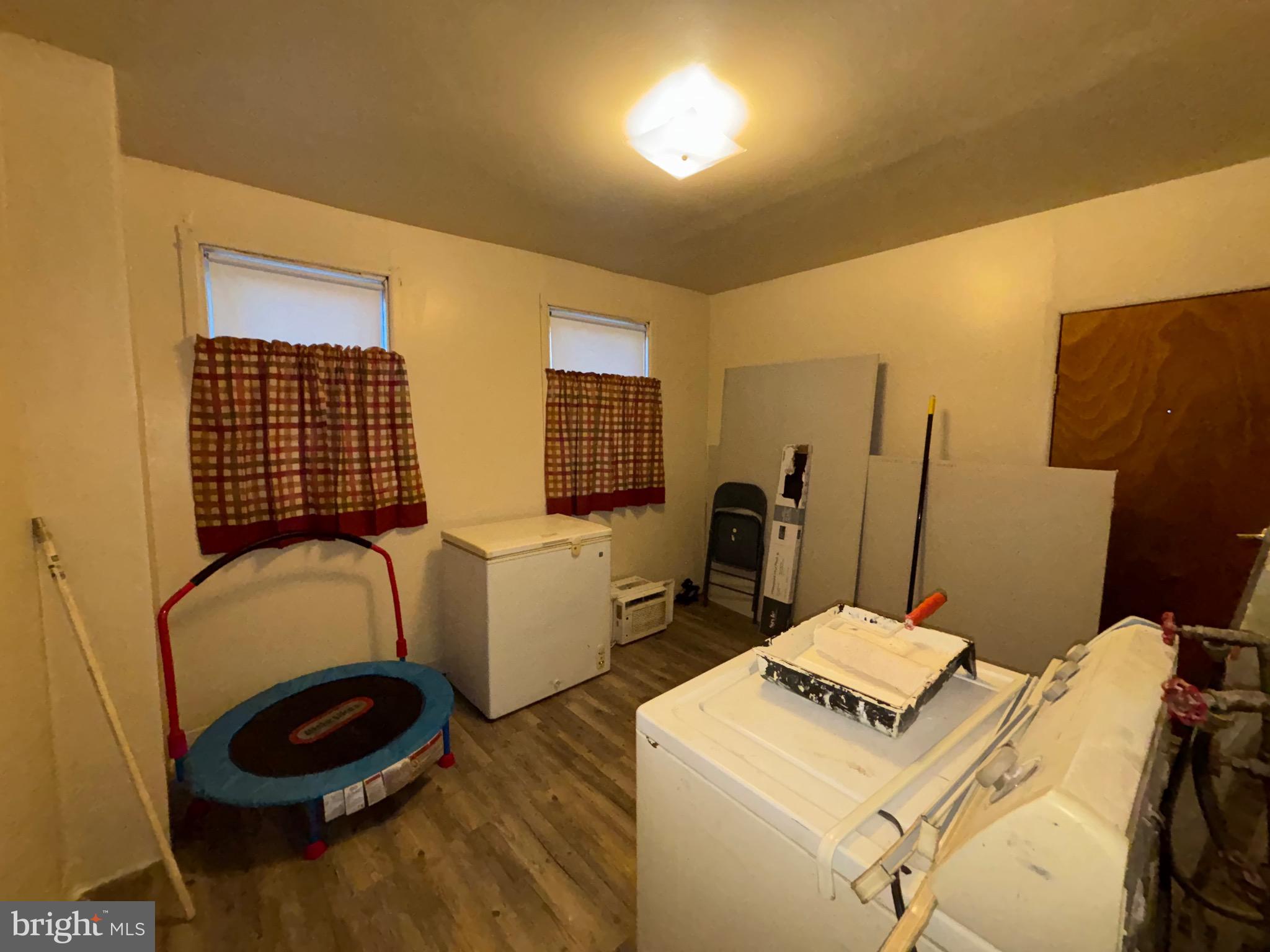 PHILADELPHIA (NORTHWEST) - Residential