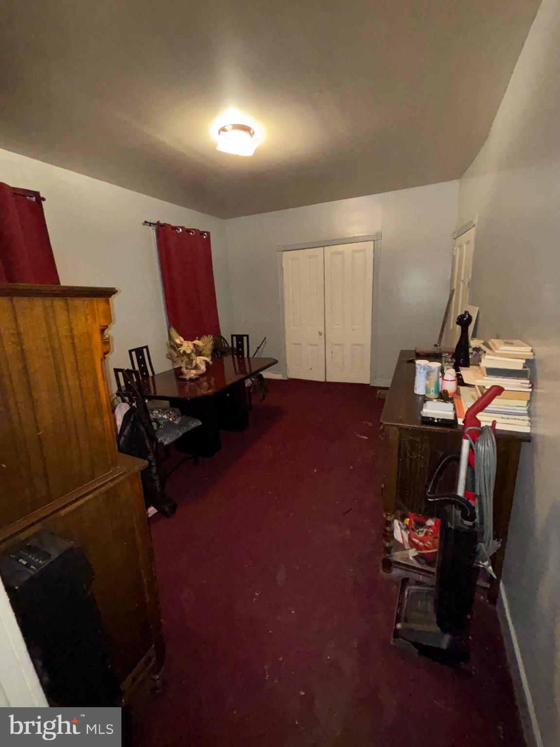 PHILADELPHIA (NORTHWEST) - Residential