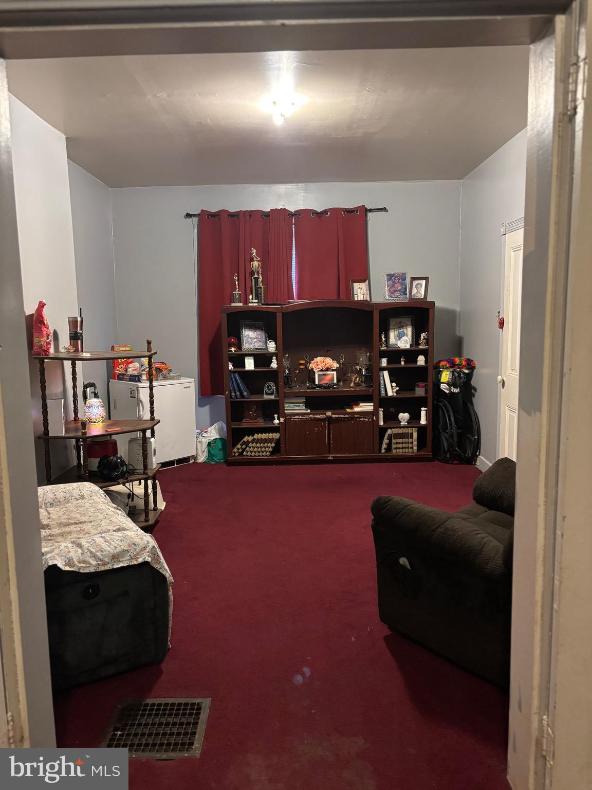PHILADELPHIA (NORTHWEST) - Residential