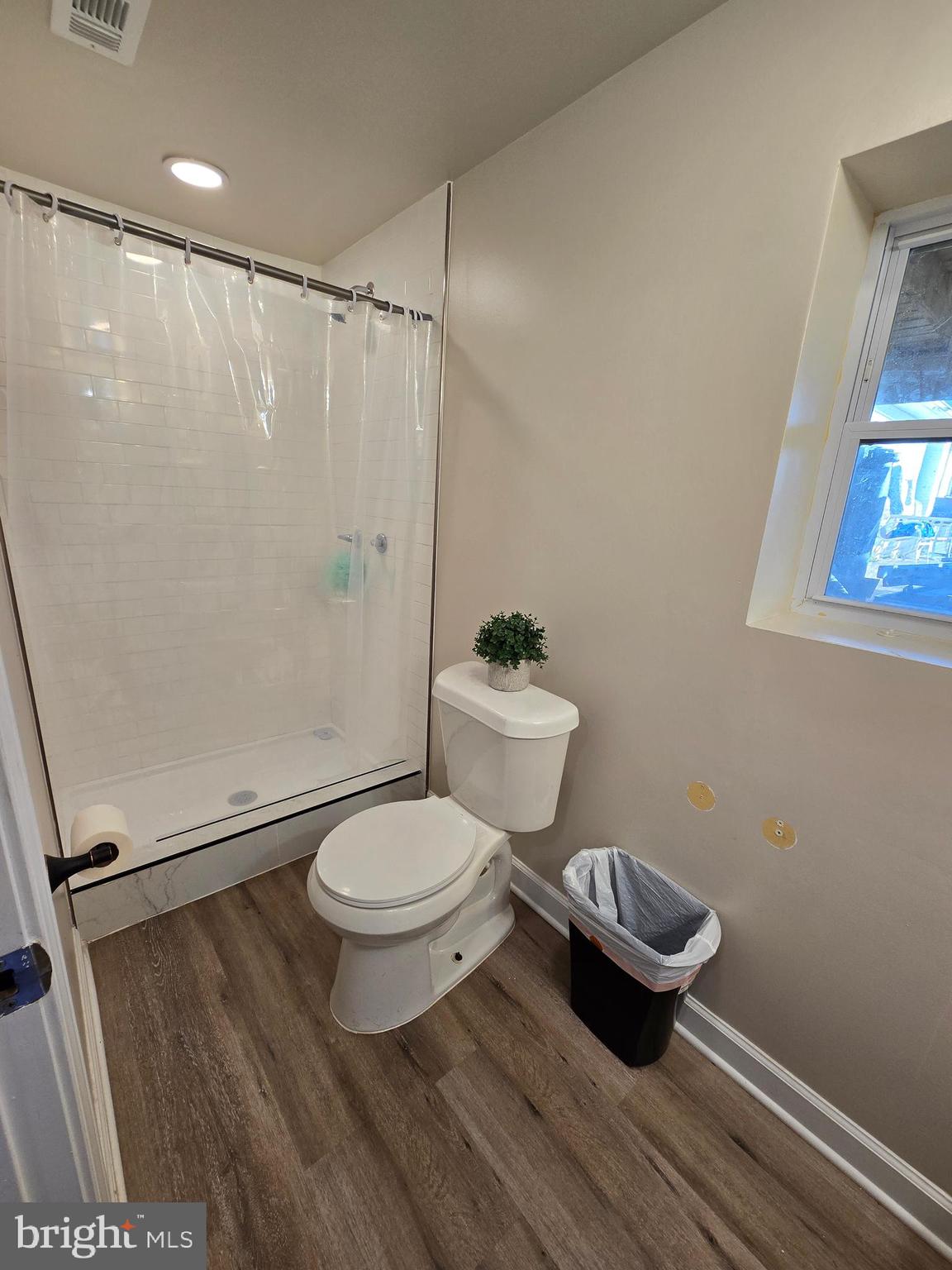 MAUGANSVILLE - Residential