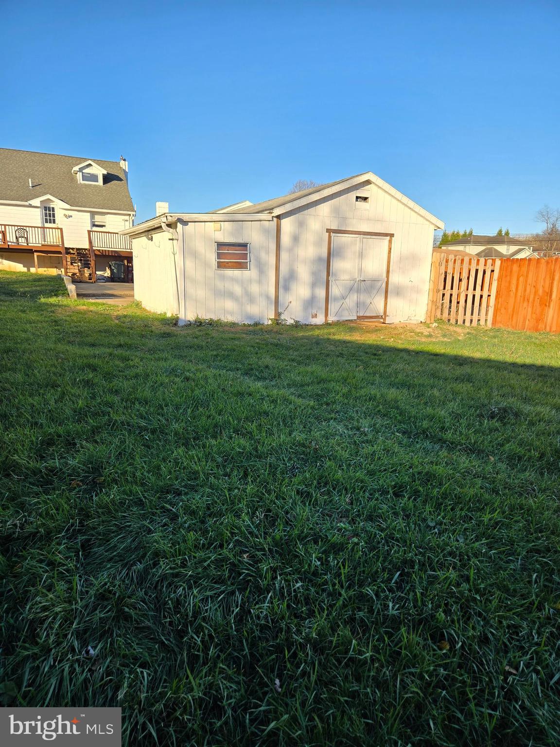 MAUGANSVILLE - Residential