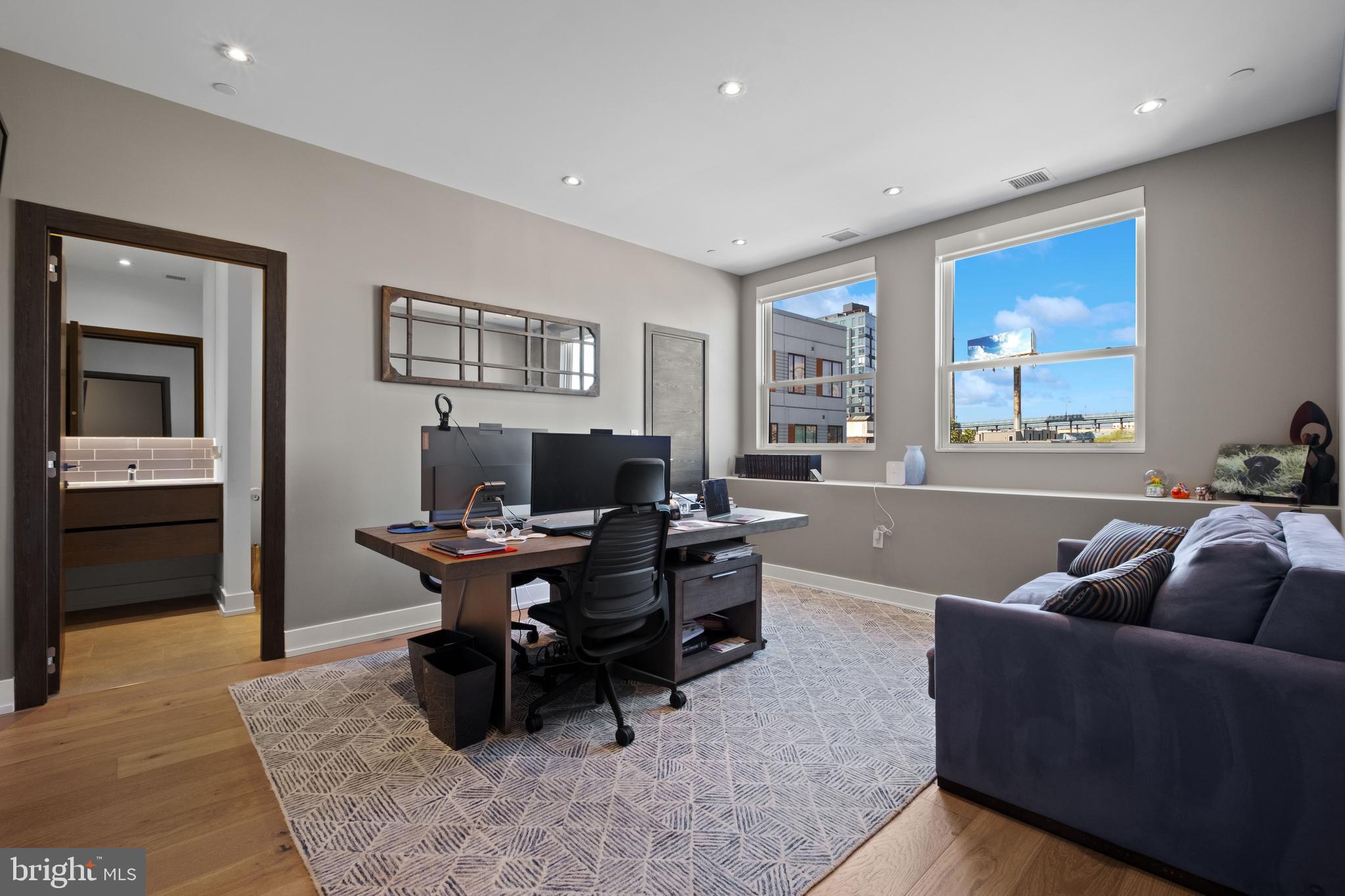 OLD CITY - Residential