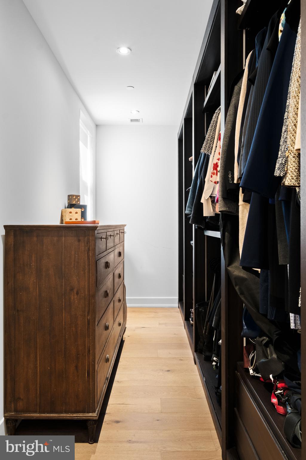 OLD CITY - Residential