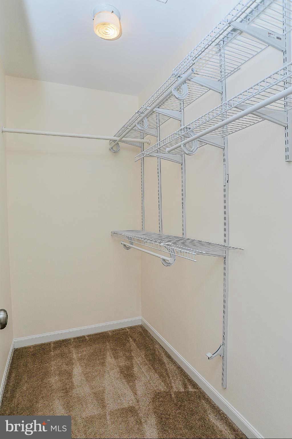 TOWNES OF MOOREFIELD - Residential Lease