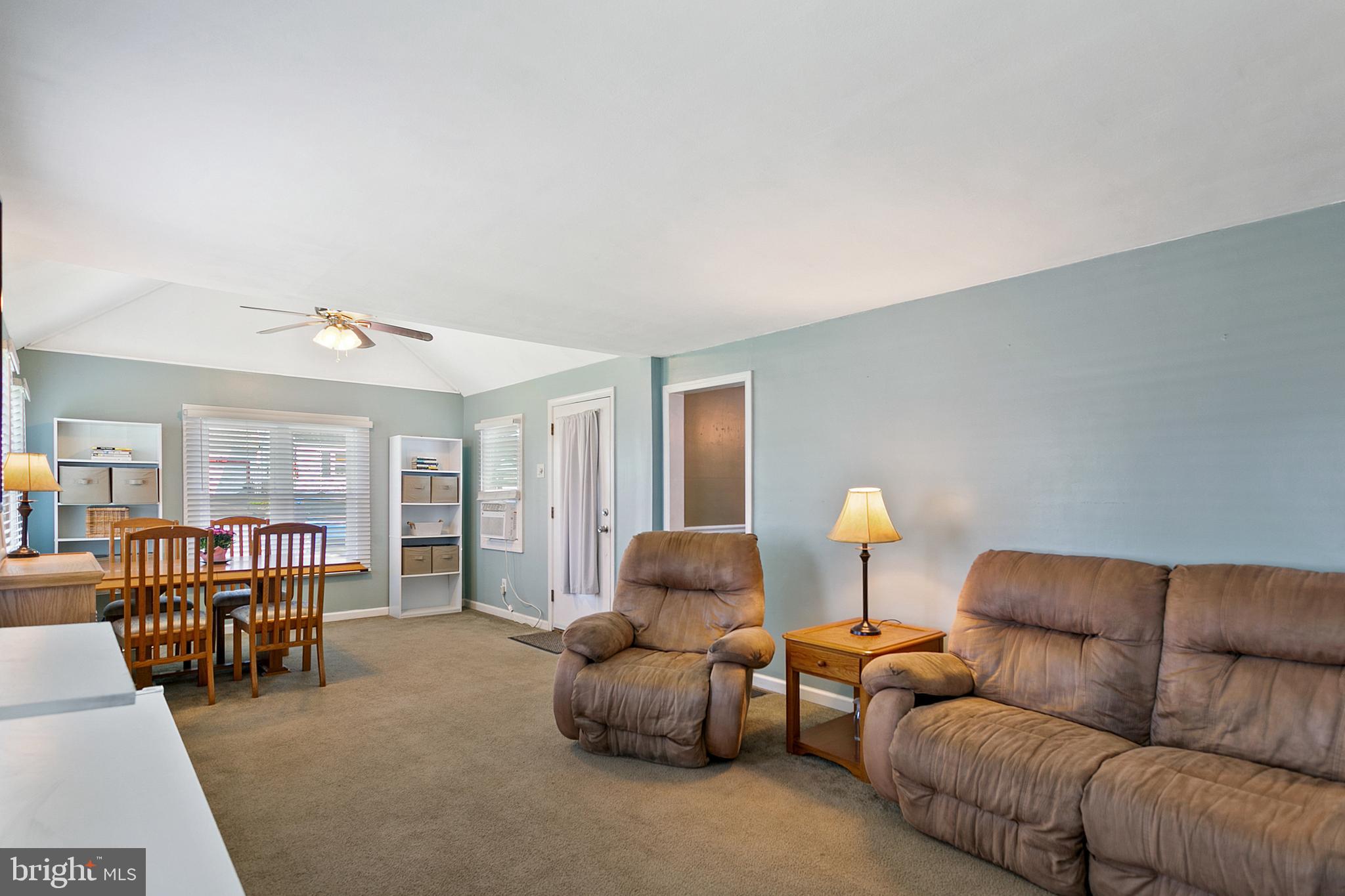 VILLAGE GREEN - Residential