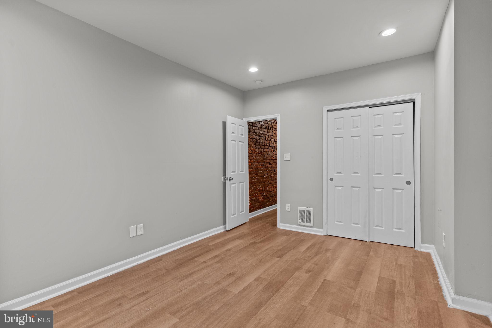 HARROWGATE - Residential