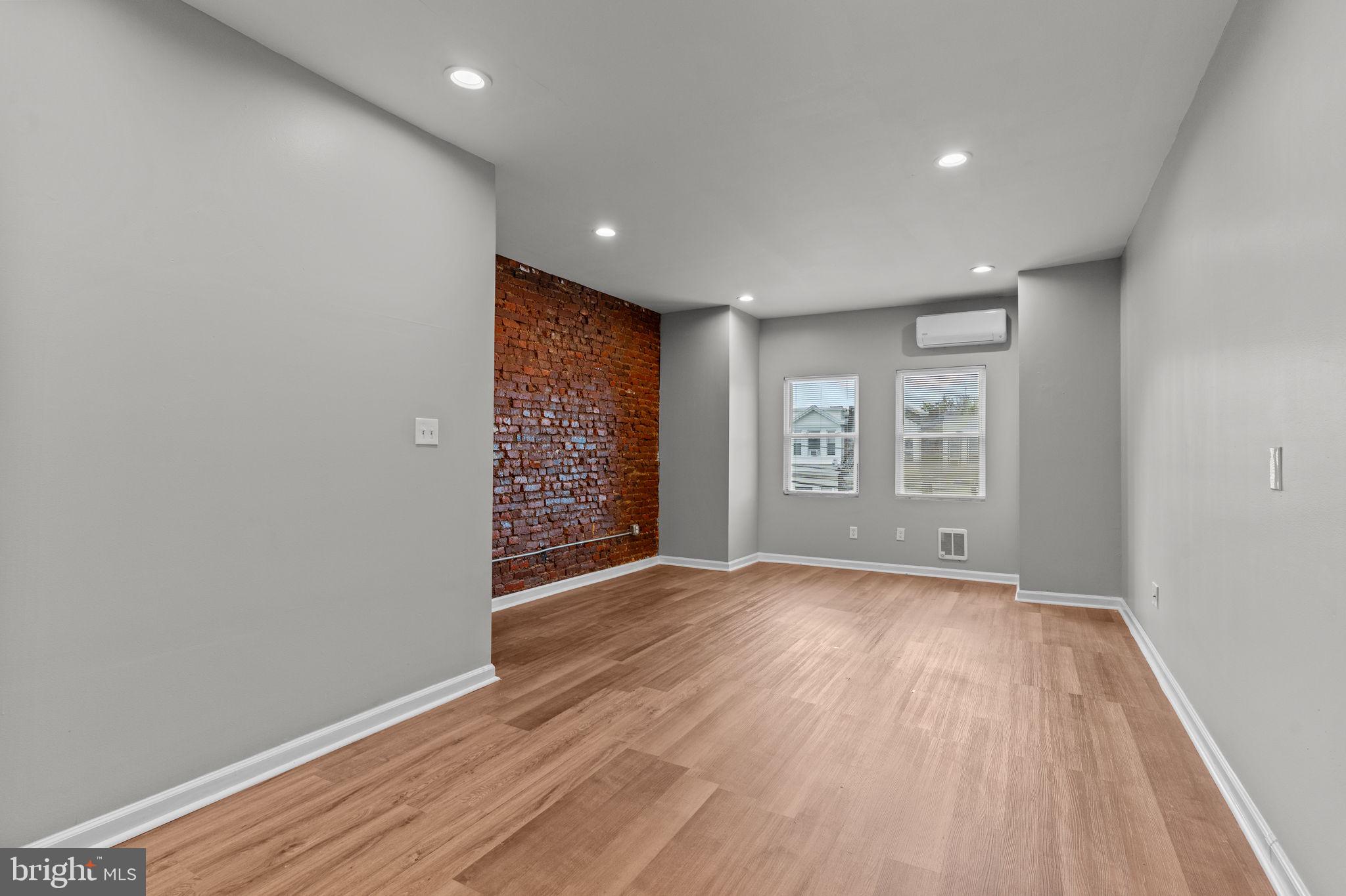 HARROWGATE - Residential