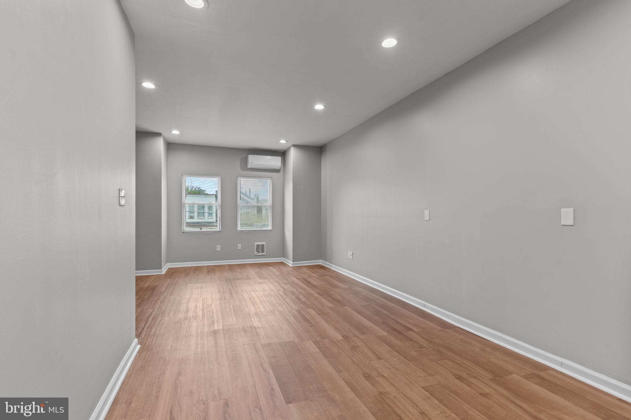 HARROWGATE - Residential