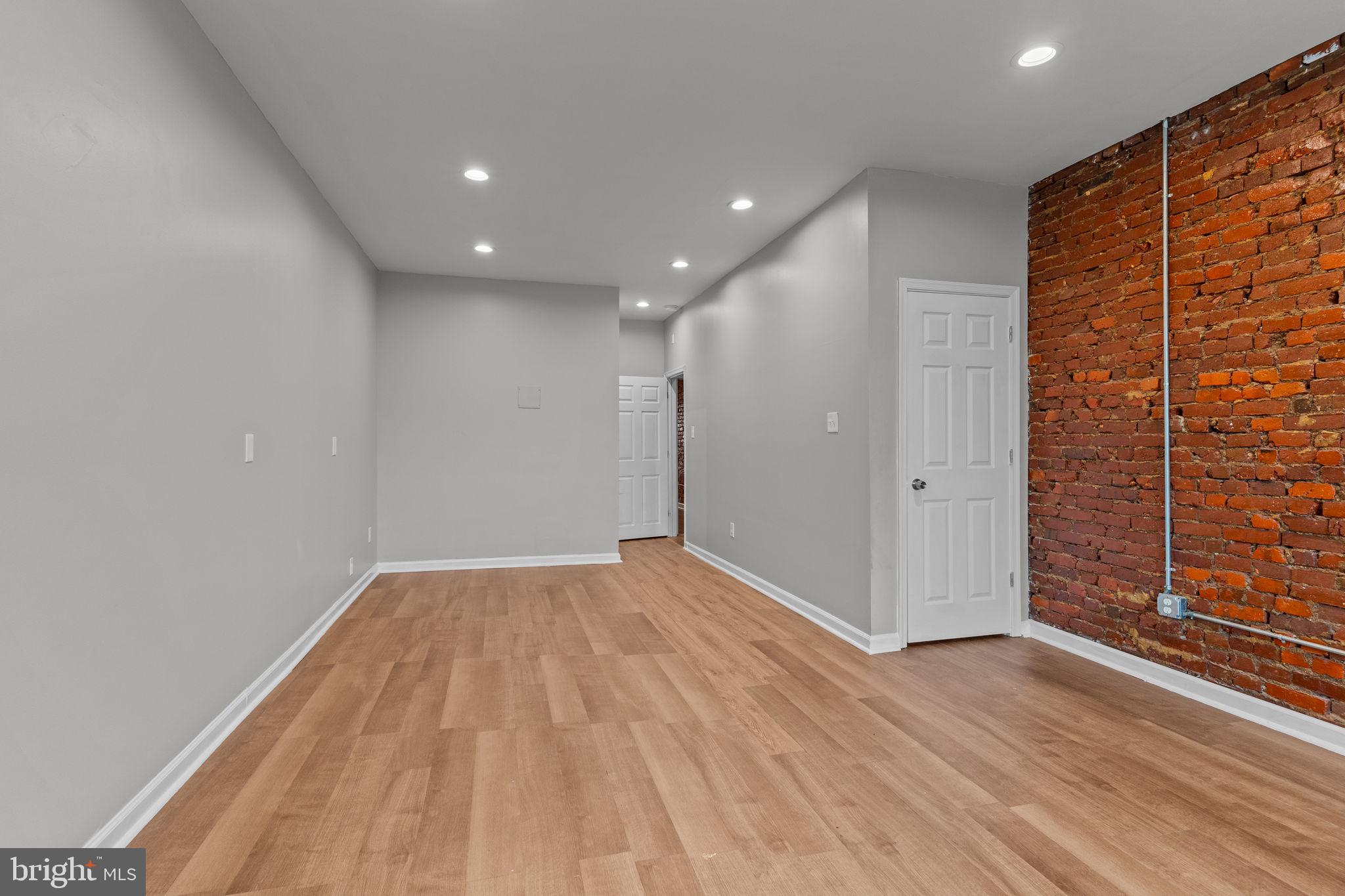 HARROWGATE - Residential