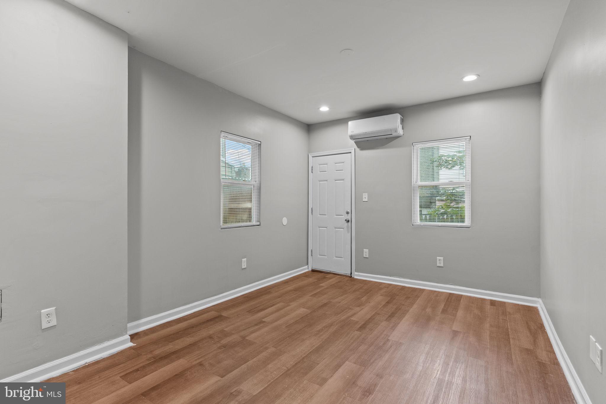 HARROWGATE - Residential