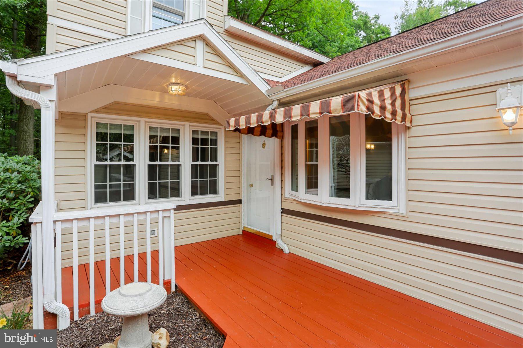 371 OAKWOOD AVENUE