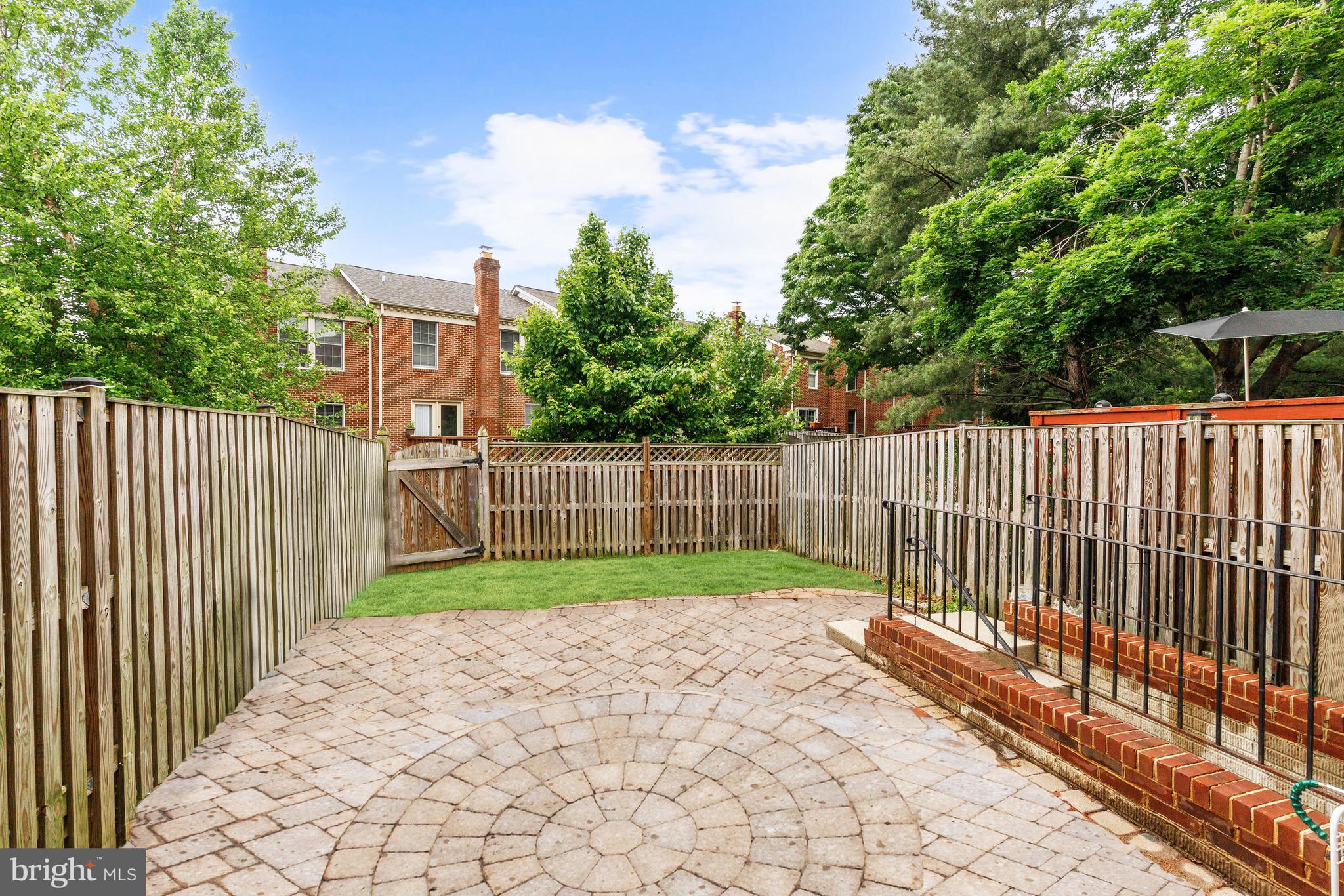 VILLAGE OF HARPERS CHOICE - Residential