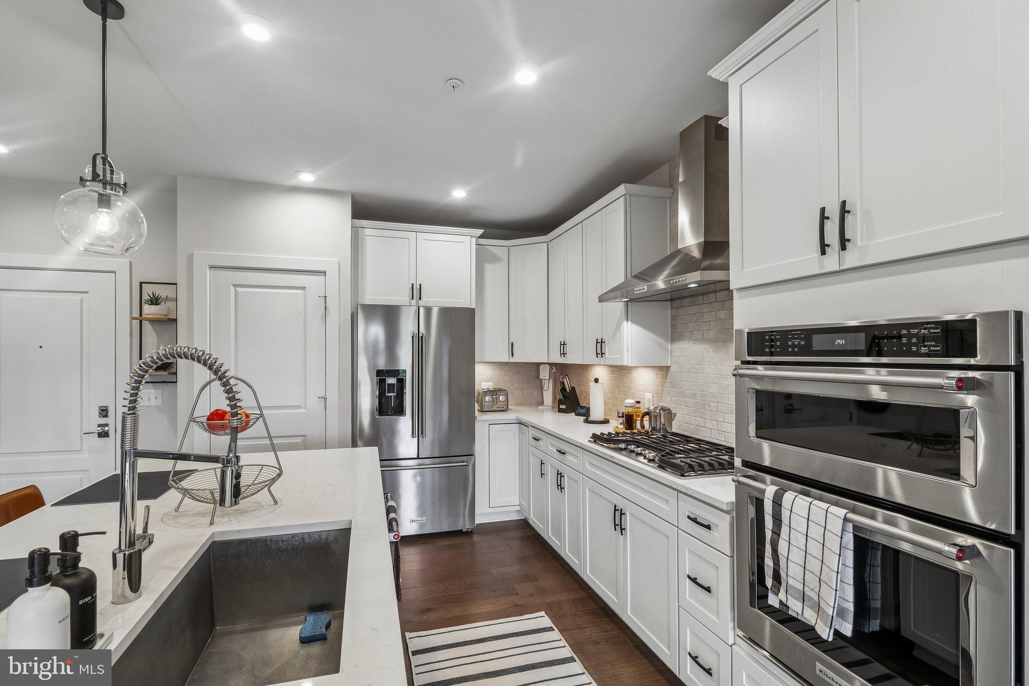 TOWER OAKS - Residential