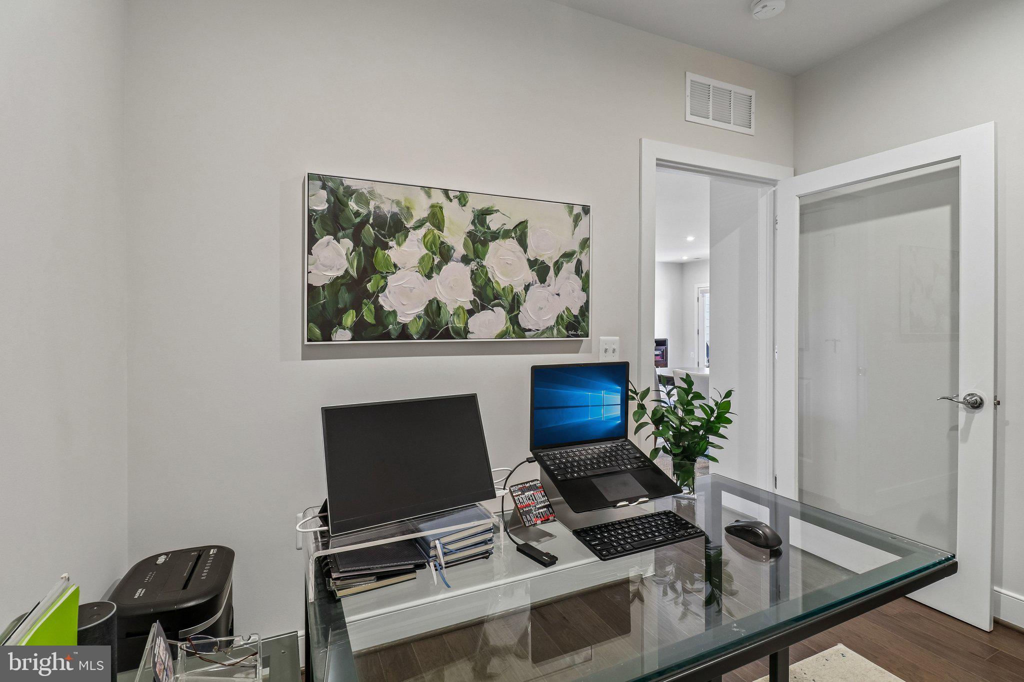 TOWER OAKS - Residential