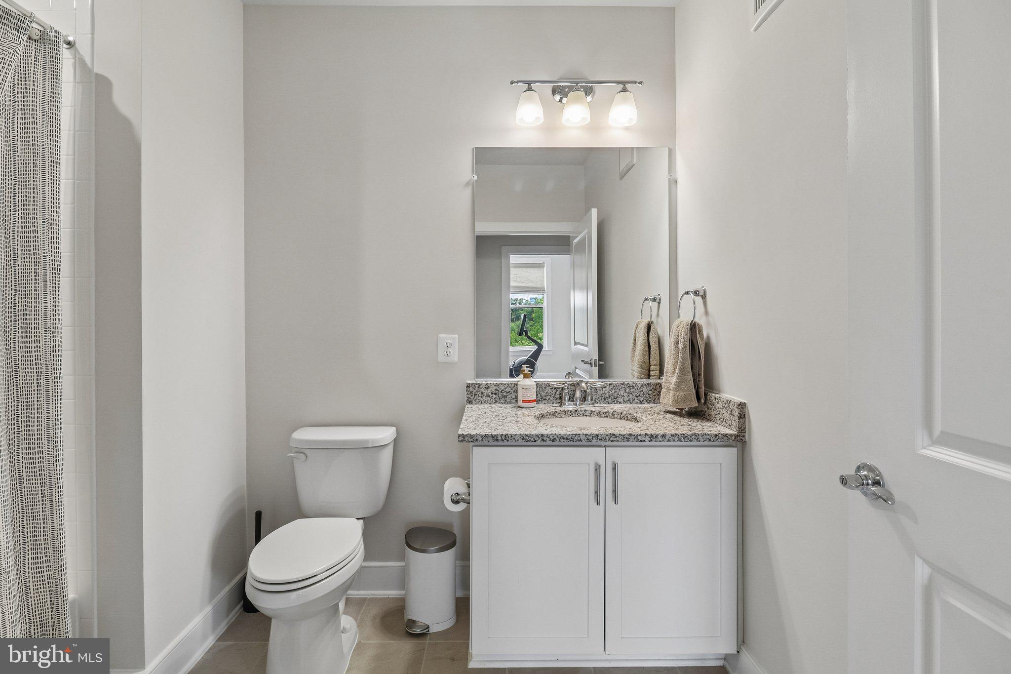 TOWER OAKS - Residential