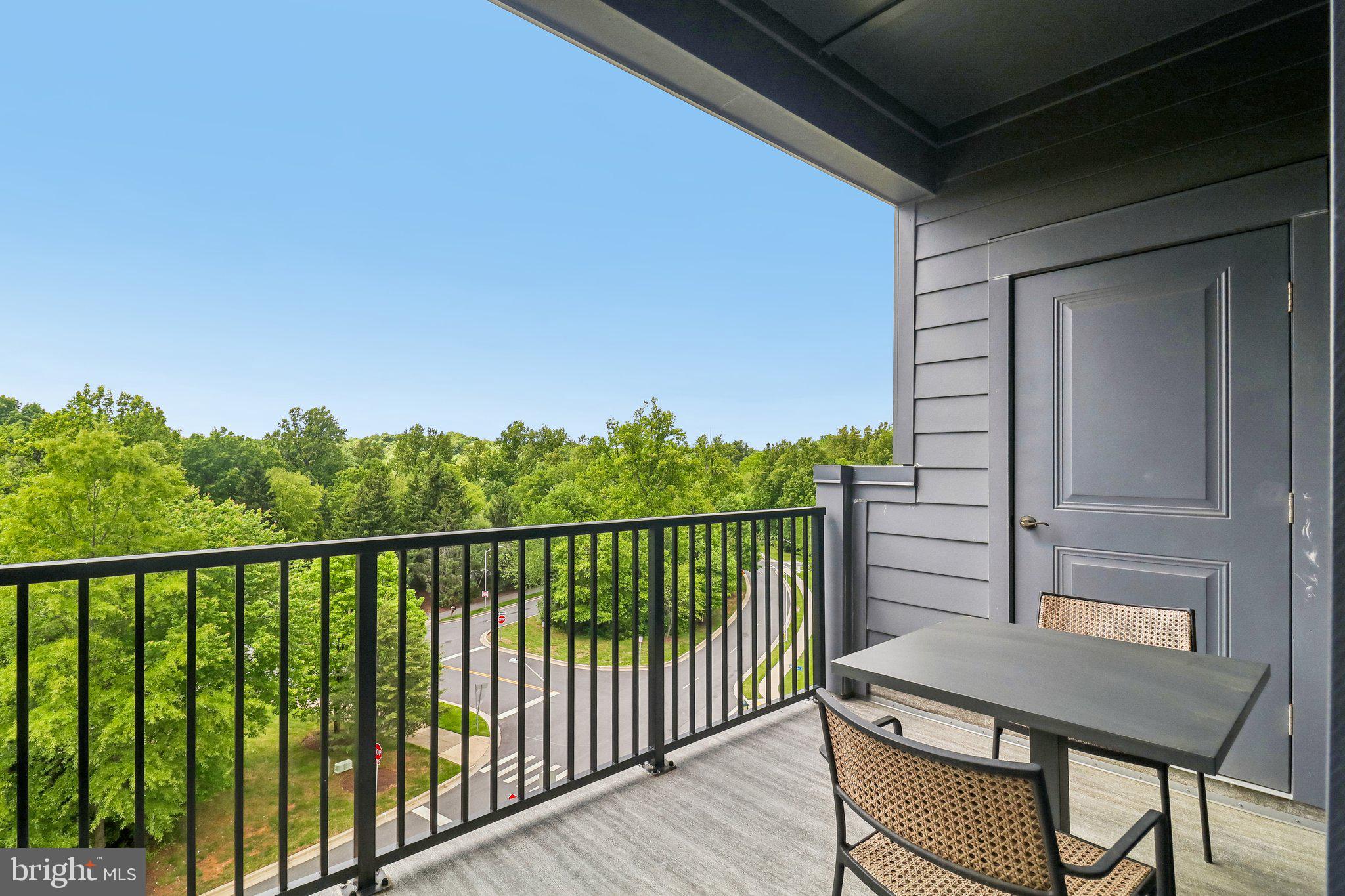 TOWER OAKS - Residential