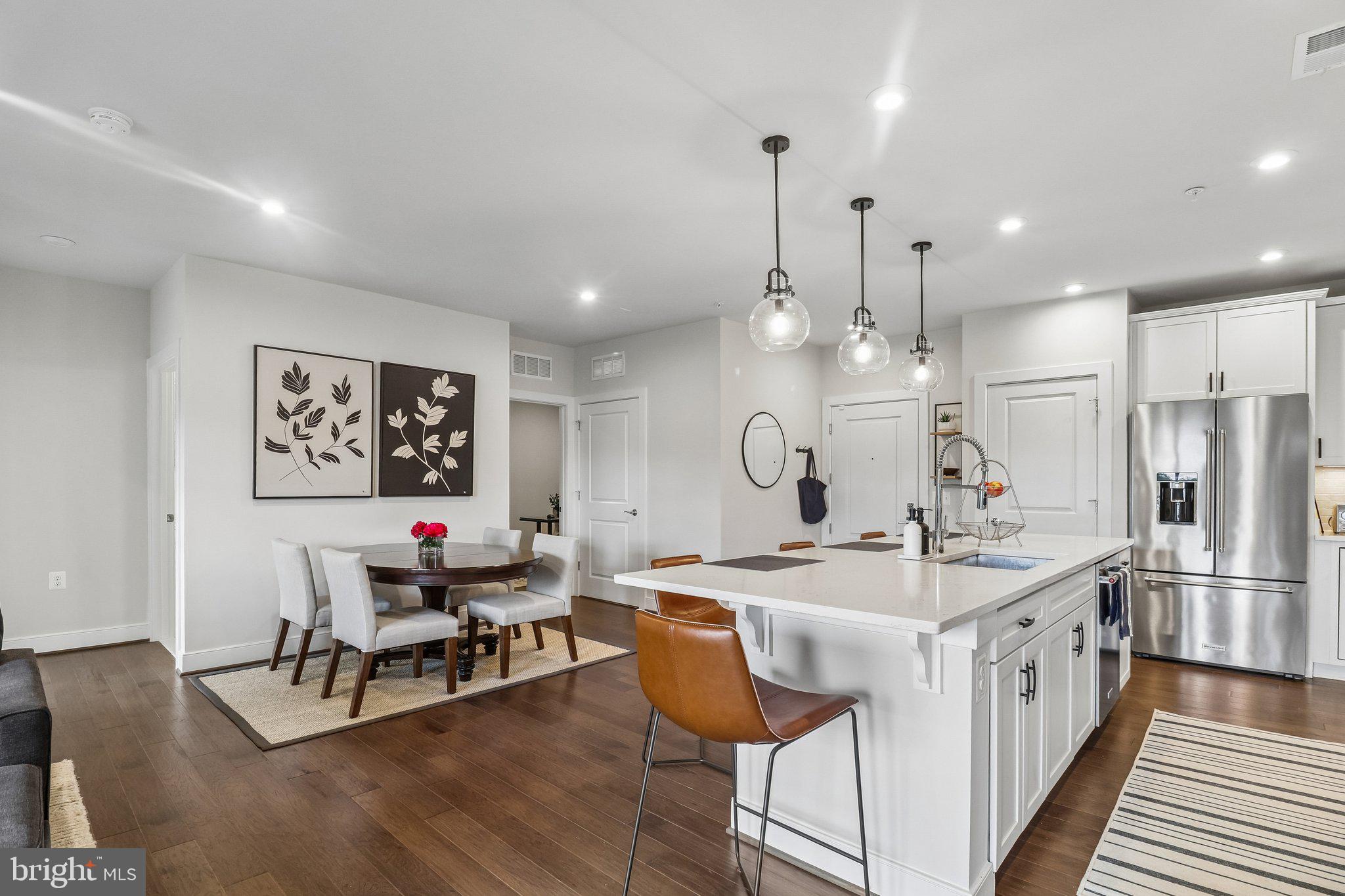 TOWER OAKS - Residential