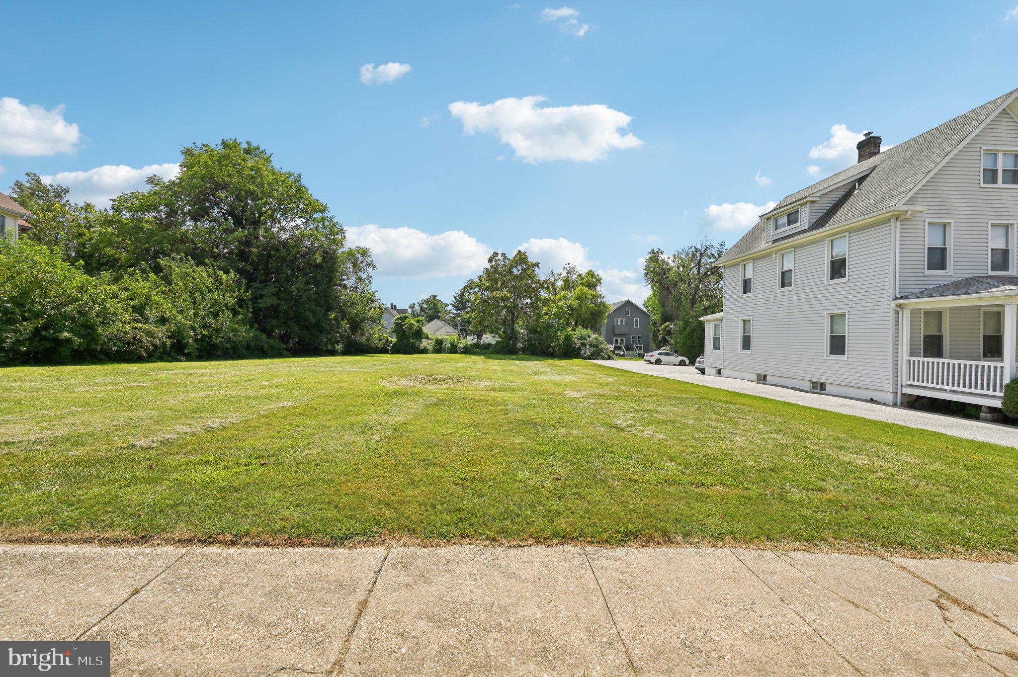 308 E PENNSYLVANIA AVENUE