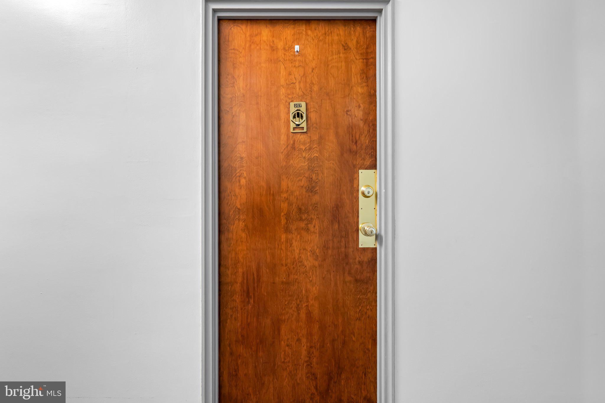 3601 GREENWAY 207