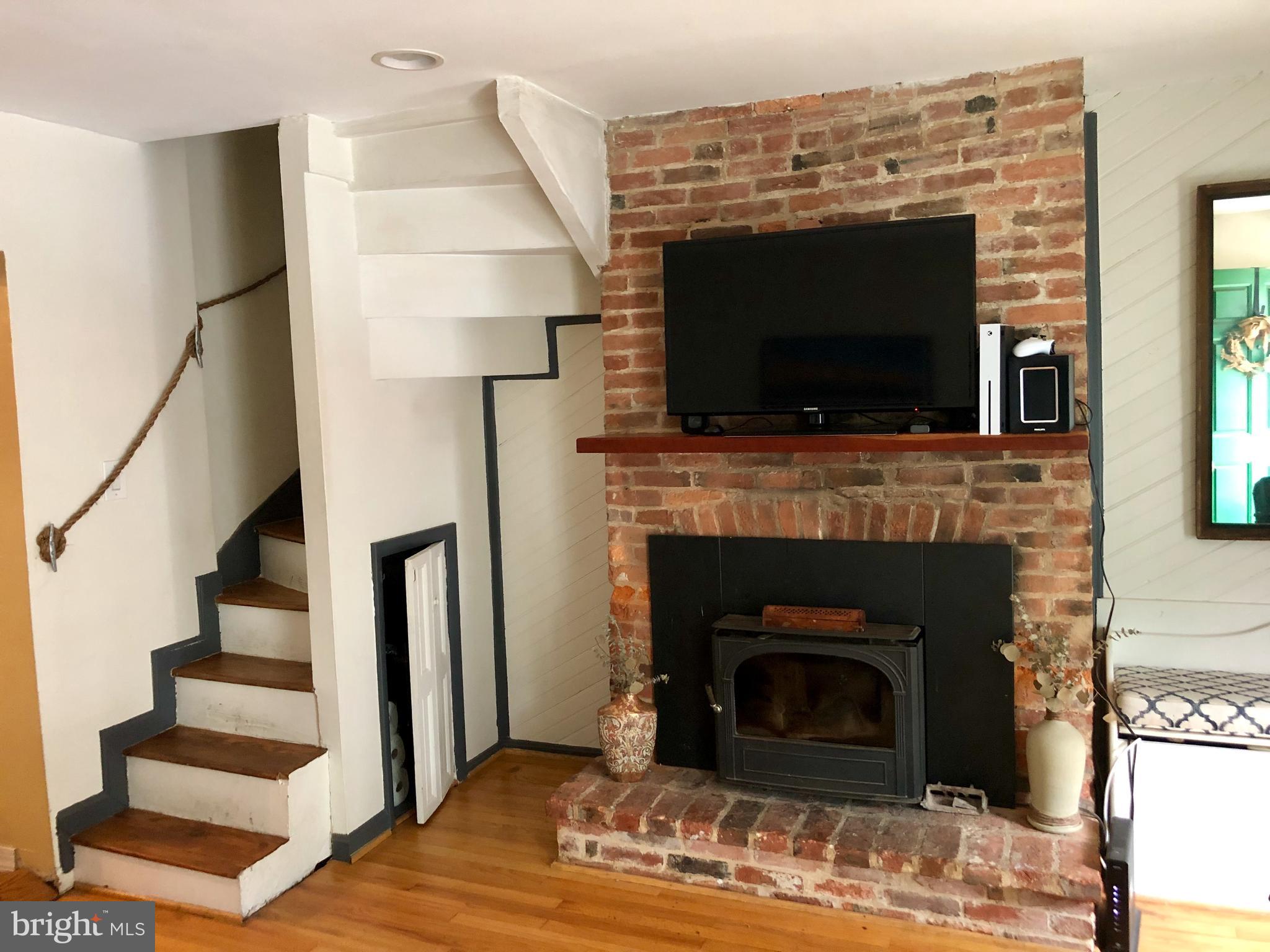 FEDERAL HILL HISTORIC DISTRICT - Residential Lease