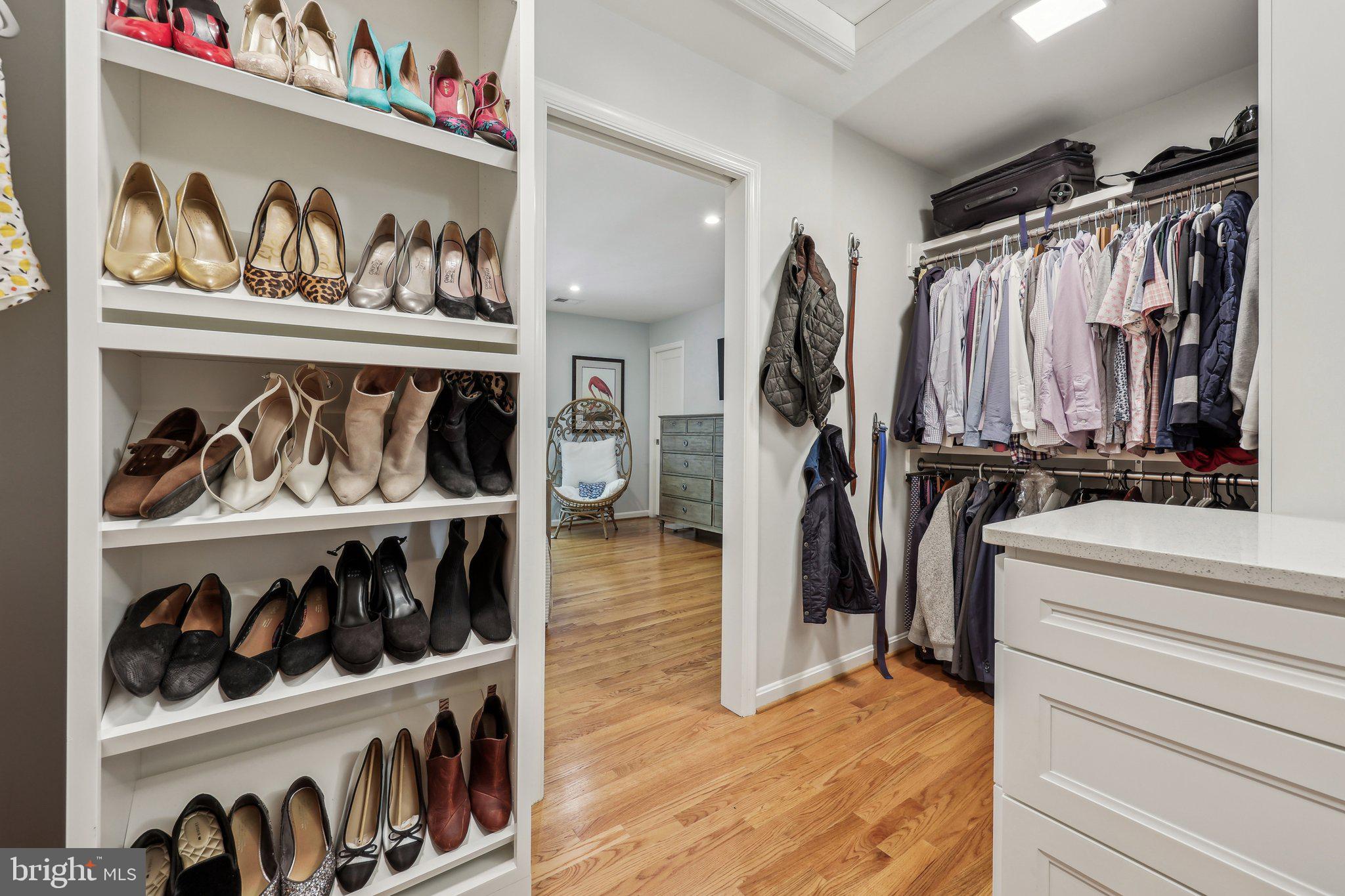 LORCOM GROVE - Residential