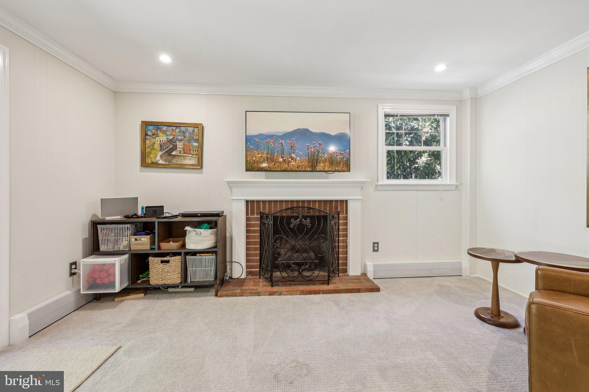 LORCOM GROVE - Residential