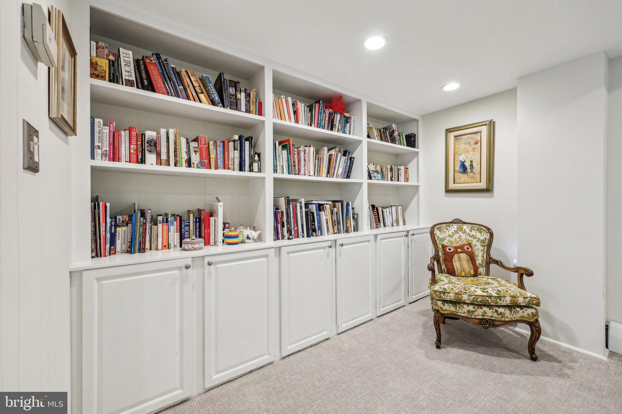 LORCOM GROVE - Residential