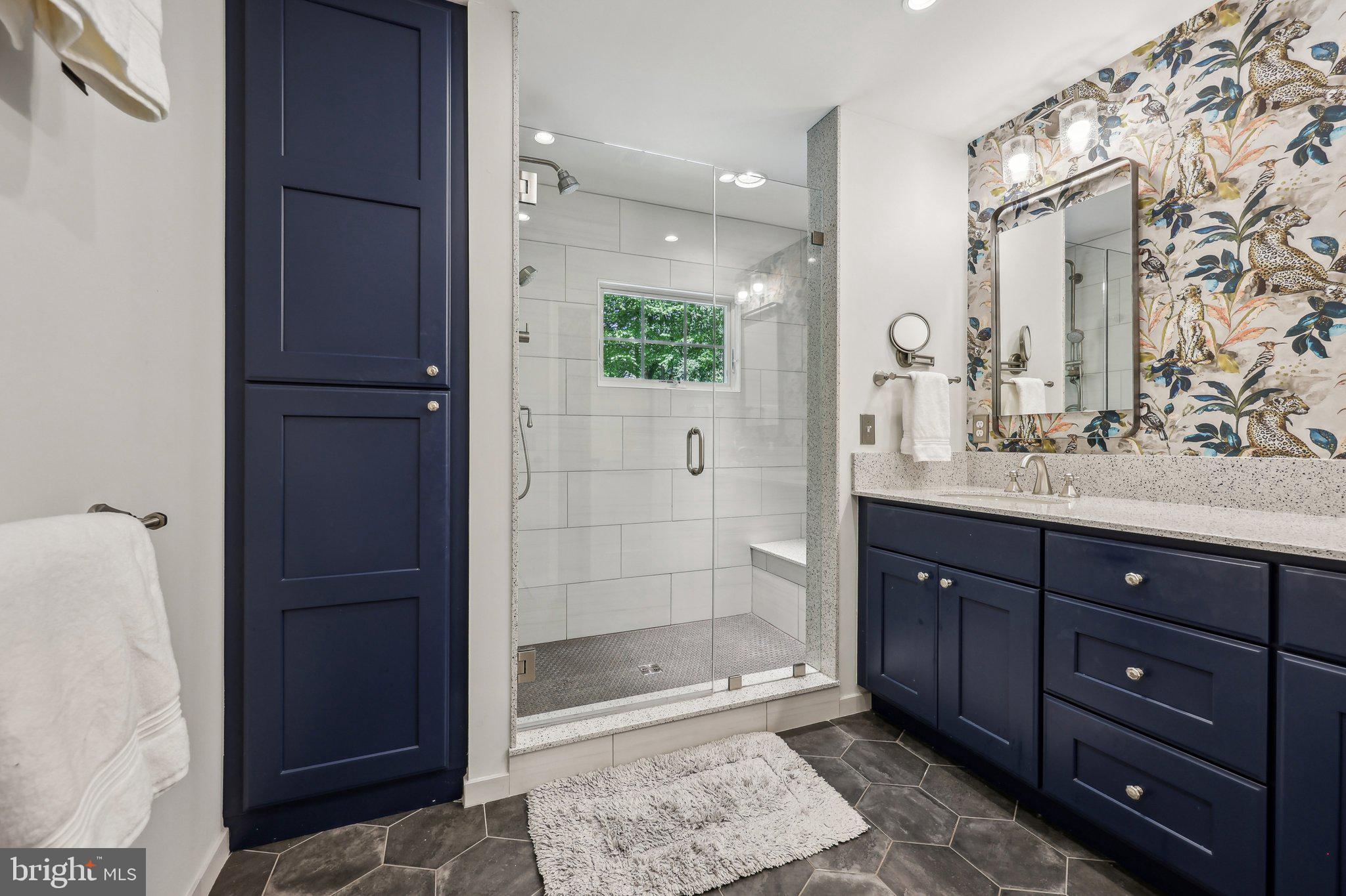 LORCOM GROVE - Residential