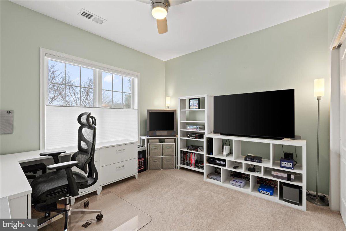 LOUDOUN VALLEY ESTATES 2 - Residential