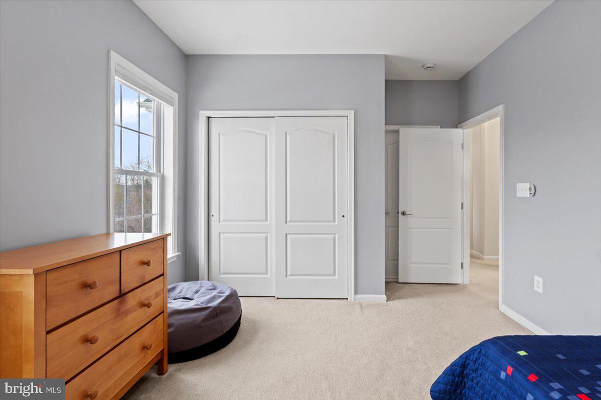 LOUDOUN VALLEY ESTATES 2 - Residential