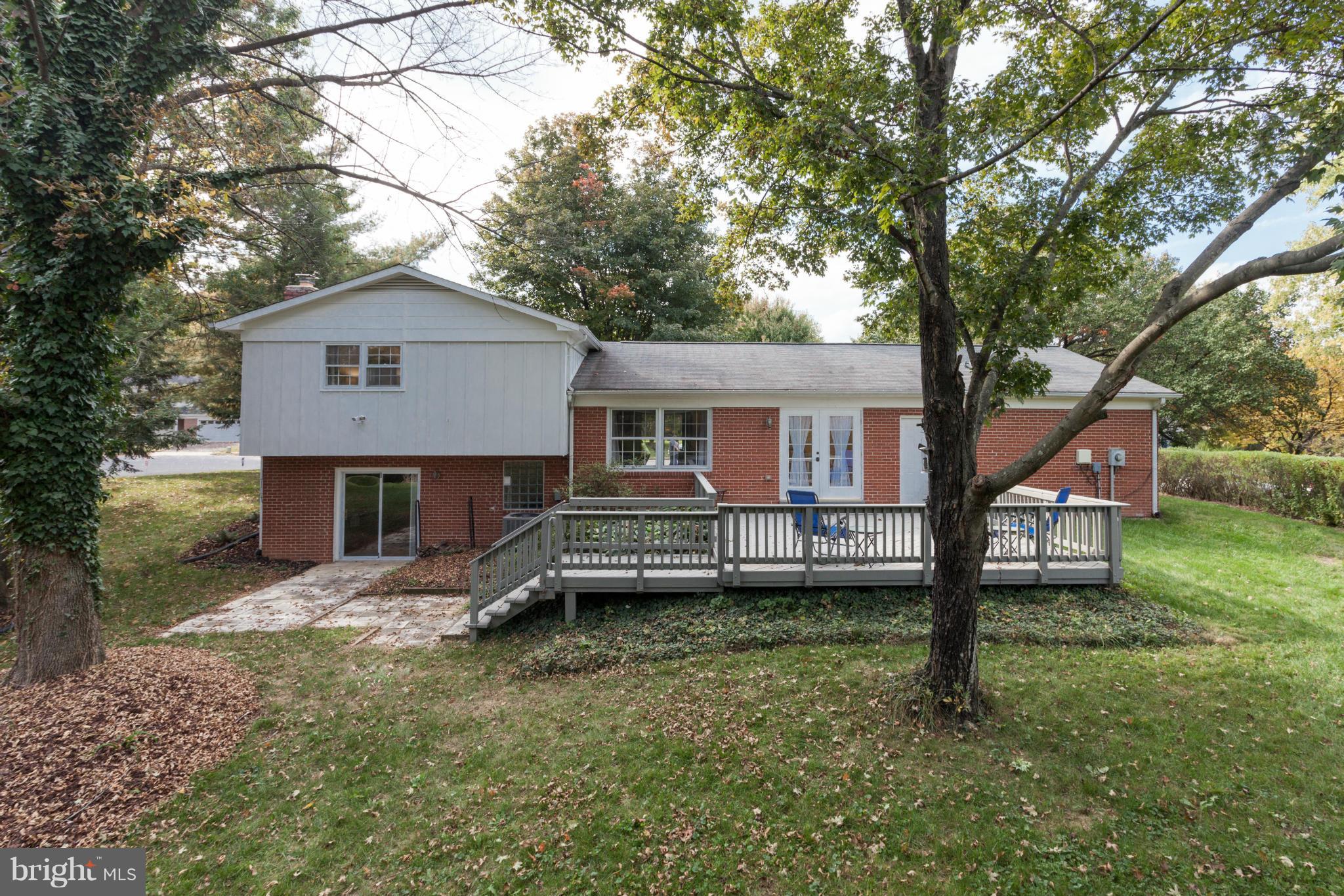 LEESBURG COUNTRY CLUB - Residential