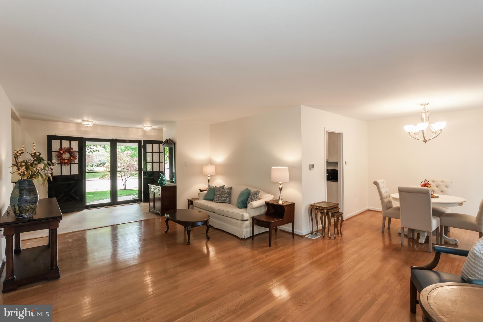 LEESBURG COUNTRY CLUB - Residential