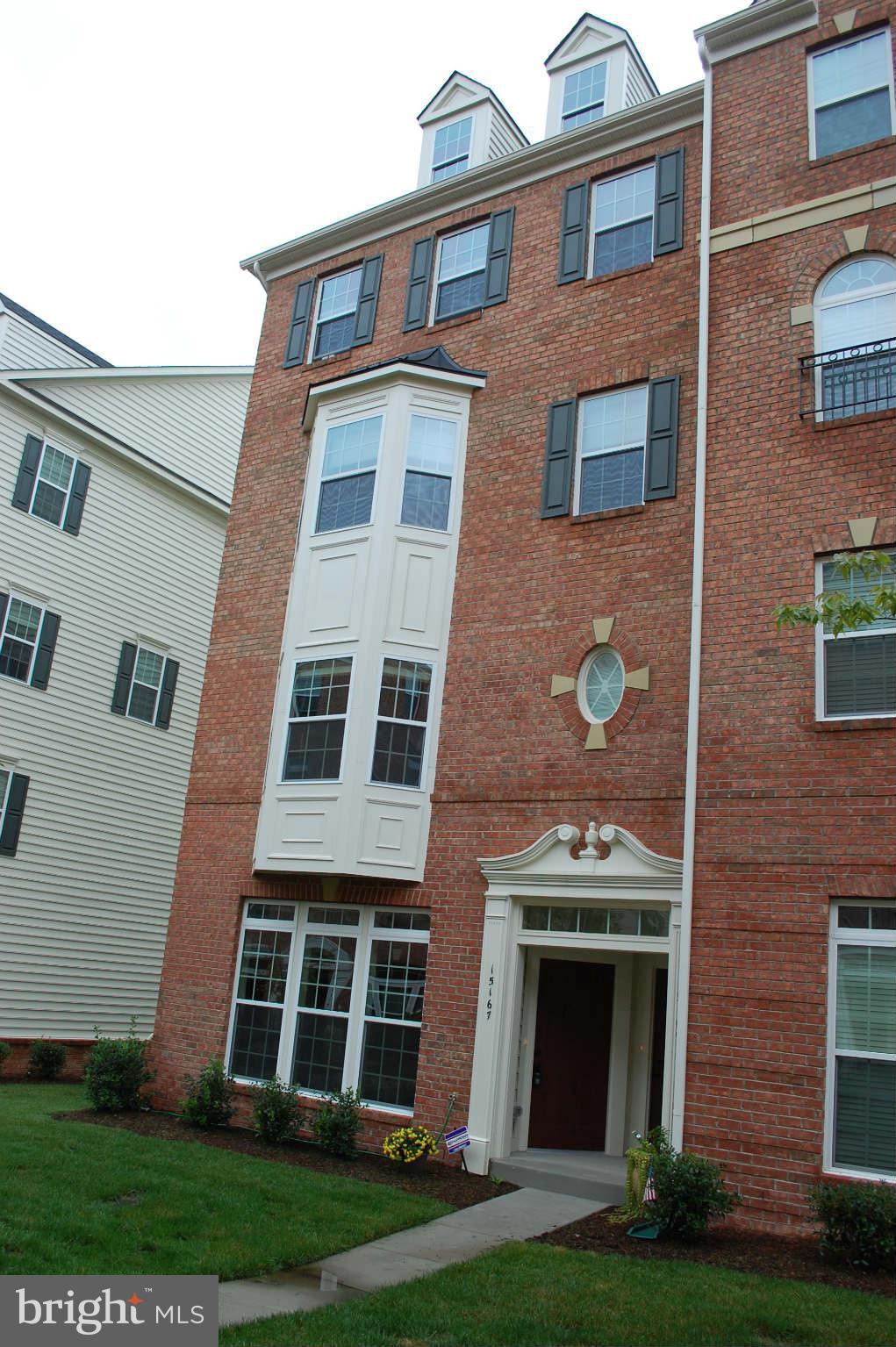 POTOMAC CLUB - Residential Lease