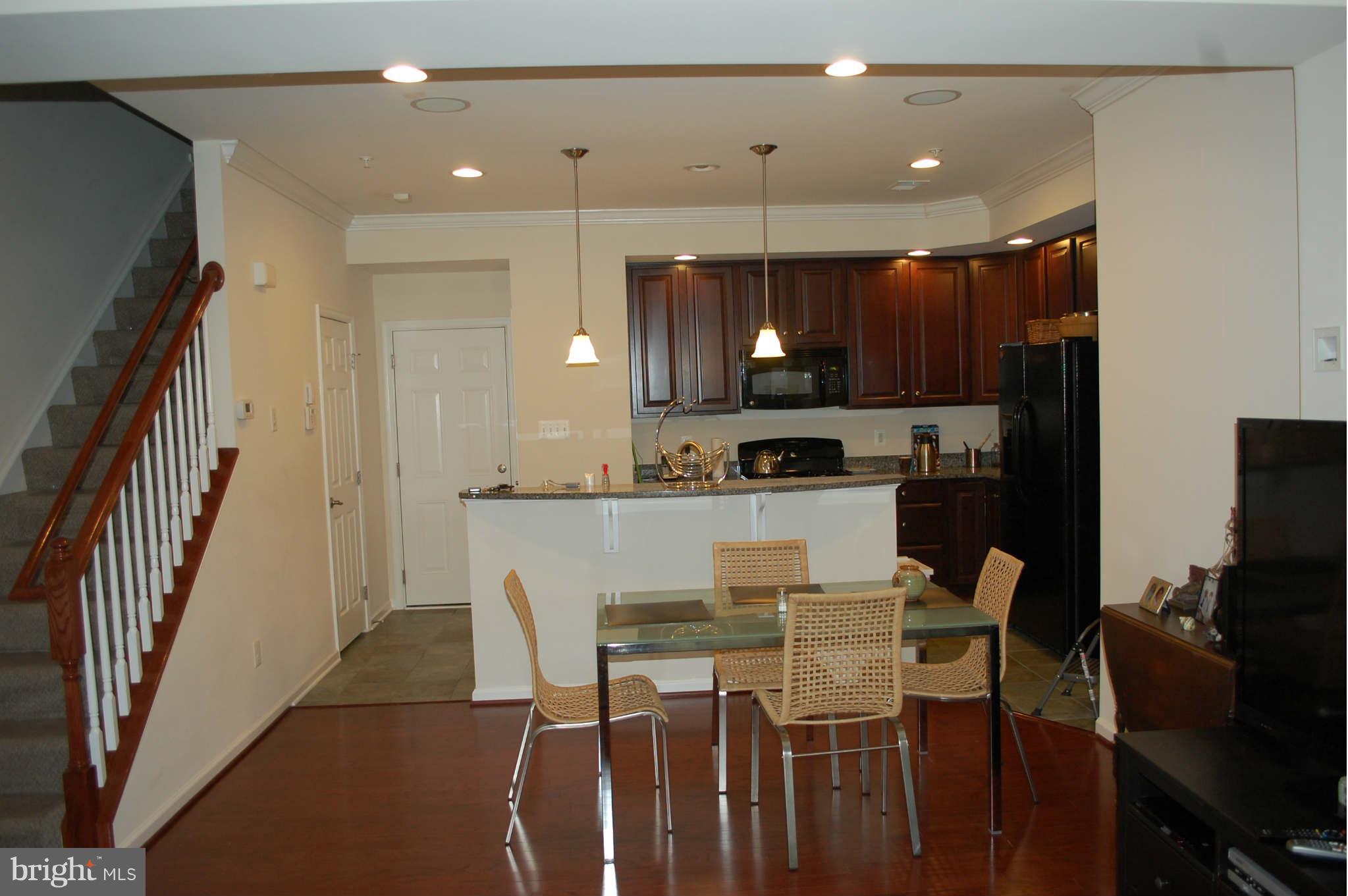 POTOMAC CLUB - Residential Lease